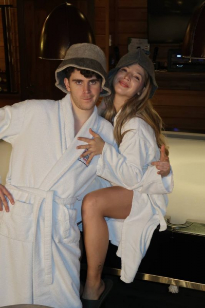 &laquo;У меня больше нет парня&raquo;: Аня Покров шокировала поклонников совместным видео с Артуром Бабичем