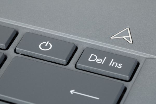 Обзор ноутбука Asus Zenbook A14 UX3407RA на платформе Snapdragon X Elite X1E-78-100