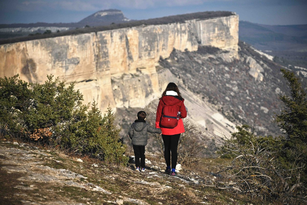 «Хотели пожениться, когда приедет в отпуск» У гражданских жен бойцов СВО почти нет прав. С какими проблемами они сталкиваются? «Хотели пожениться, когда приедет в отпуск» У гражданских жен бойцов СВО почти нет прав. С какими проблемами они сталкиваются?
