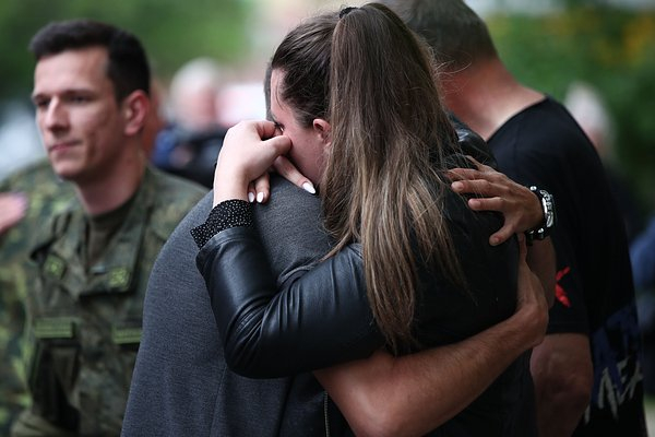 &laquo;Мальвинки&raquo; и &laquo;черные вдовы&raquo;. Что известно о секс-агентах, высасывающих деньги из бойцов СВО?