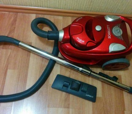 Пылесосы Scarlett: десятка лучших предложений и рекомендации будущим владельцам Пылесосы Scarlett: десятка лучших предложений и рекомендации будущим владельцам