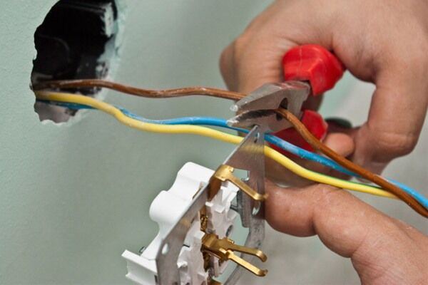 Схема подключения двухклавишного выключателя и пошаговое руководство по его установке