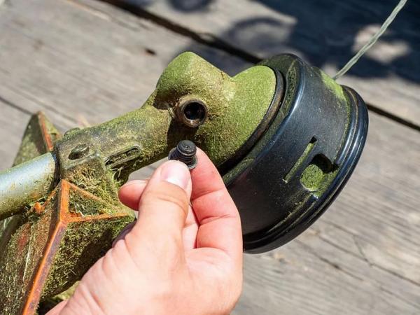 Редуктор триммера &ndash; смазка и устранение неисправностей