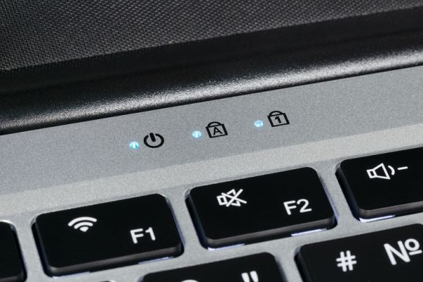 Обзор ноутбука начального уровня Azerty RB-1650 на платформе мини-ПК