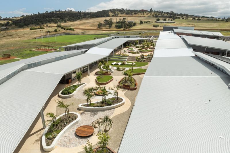 Брайтонская средняя школа в городе Баттери Пойнт, Австралия