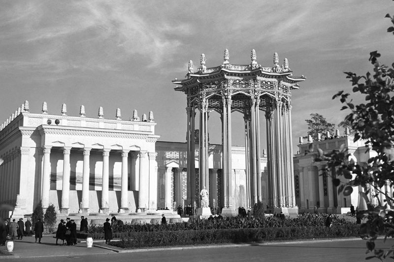 Эра сталинских высоток и восстановления городов: советский