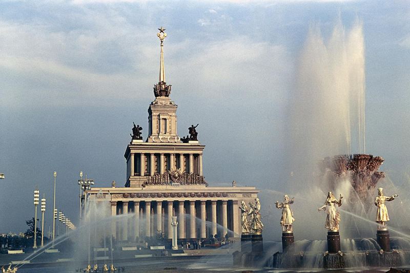 Эра сталинских высоток и восстановления городов: советский