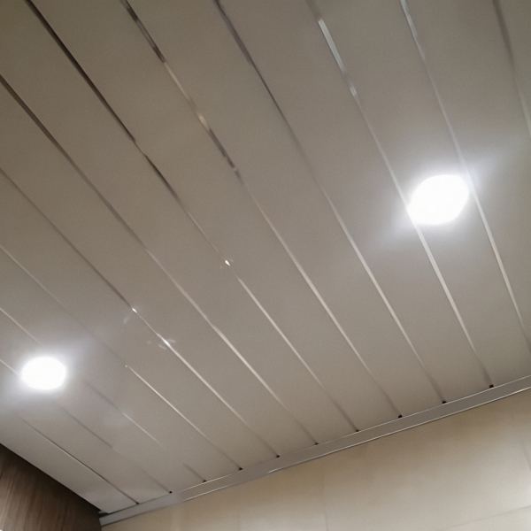 Как сделать реечный потолок — нестандартную альтернативу натяжному