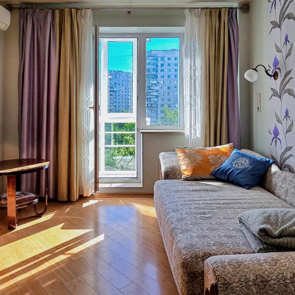 «Одно из моих любимых мест в квар­тире»: 3 варианта обустройства балкона