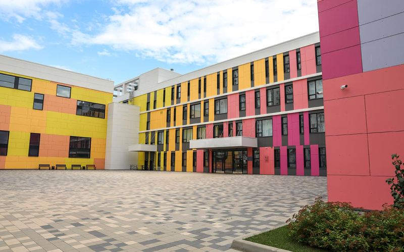 Удобные и нескучные: какие школы теперь строят в России