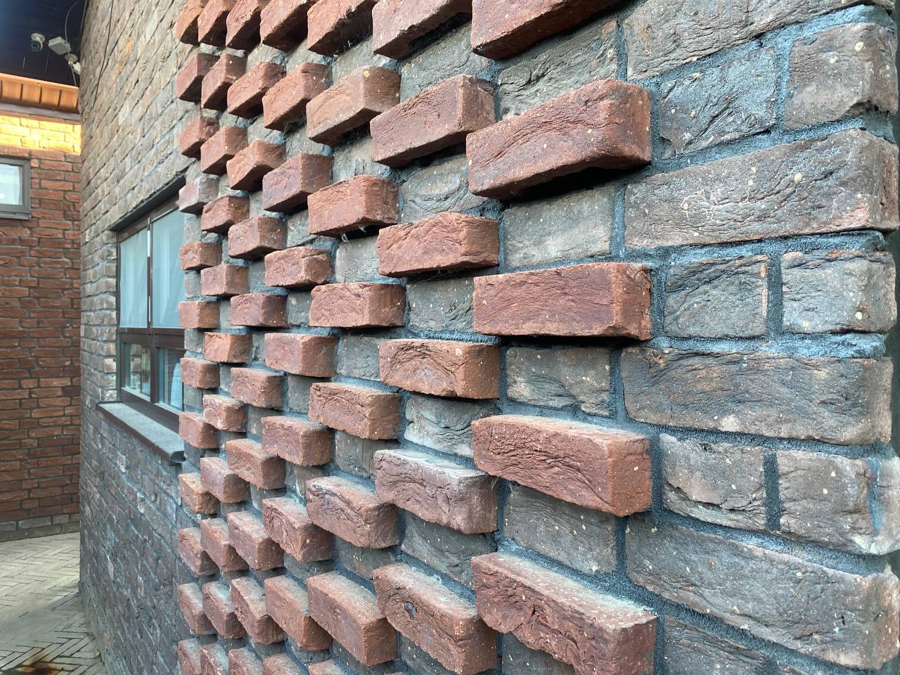 Кирпич ручной формовки Bakateen, микс 
